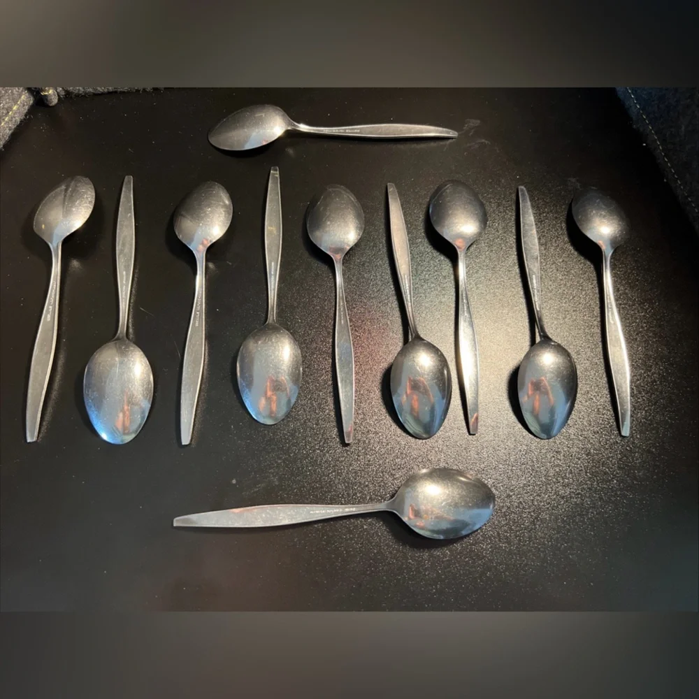 Carlton Stainless Woodcrest Flatware‎ Japan Lot Of 11 Soup Spoons